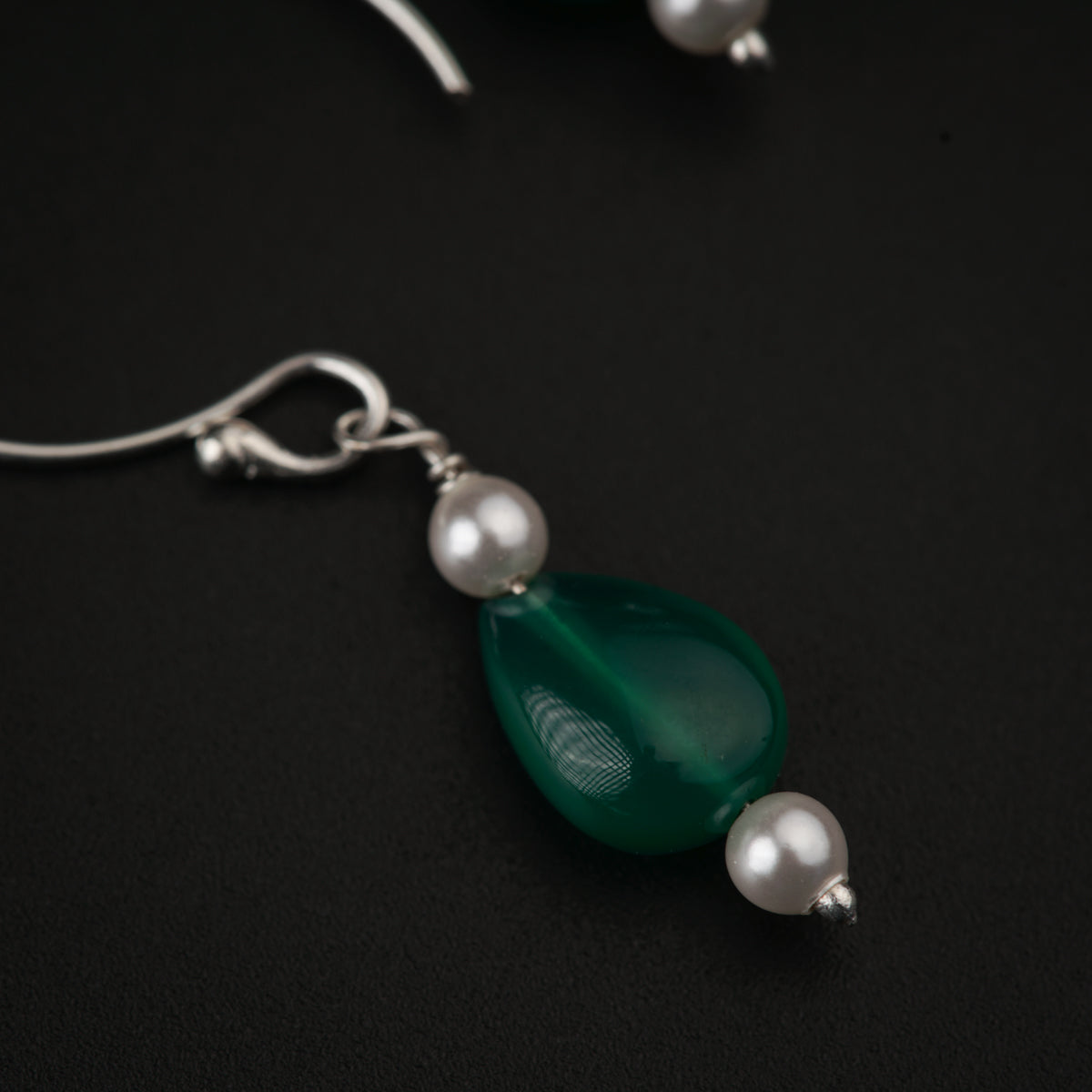 Green Onyx and Pearls Silver Earring