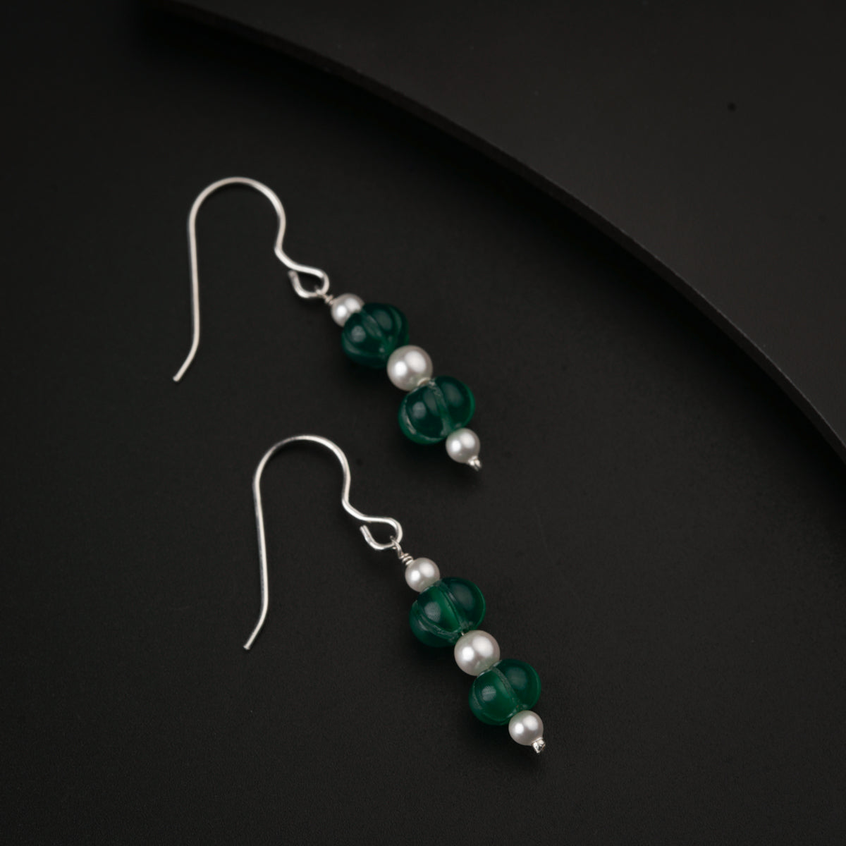 Green Onyx and Pearls Silver Earring