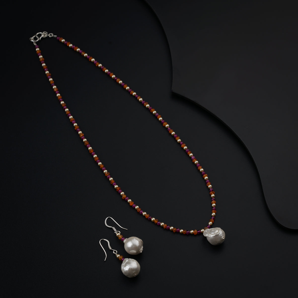 Zen Vibes Set: High Quality Pearls, Rubies and Carnelians