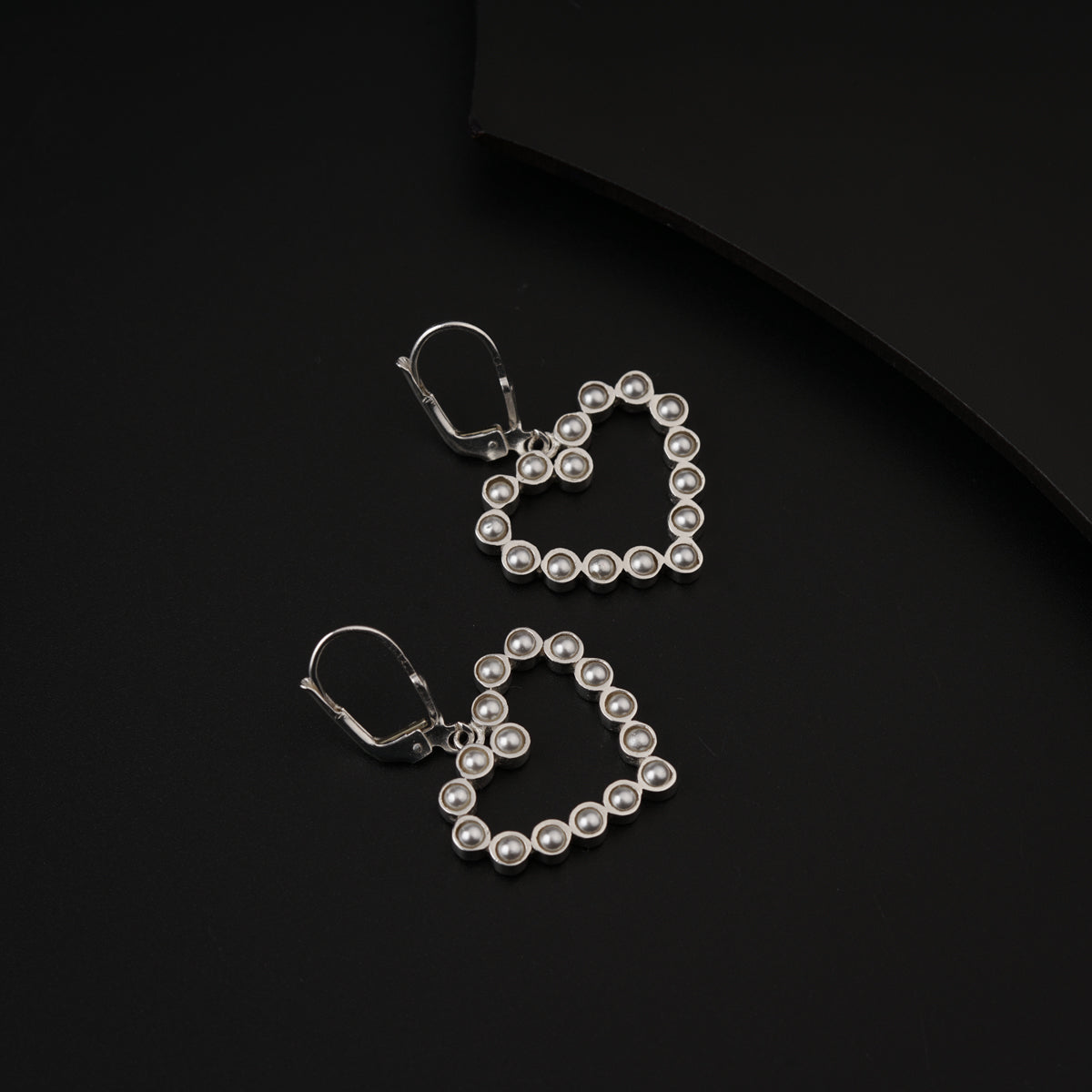 Pearls Studded Heart Silver Earring