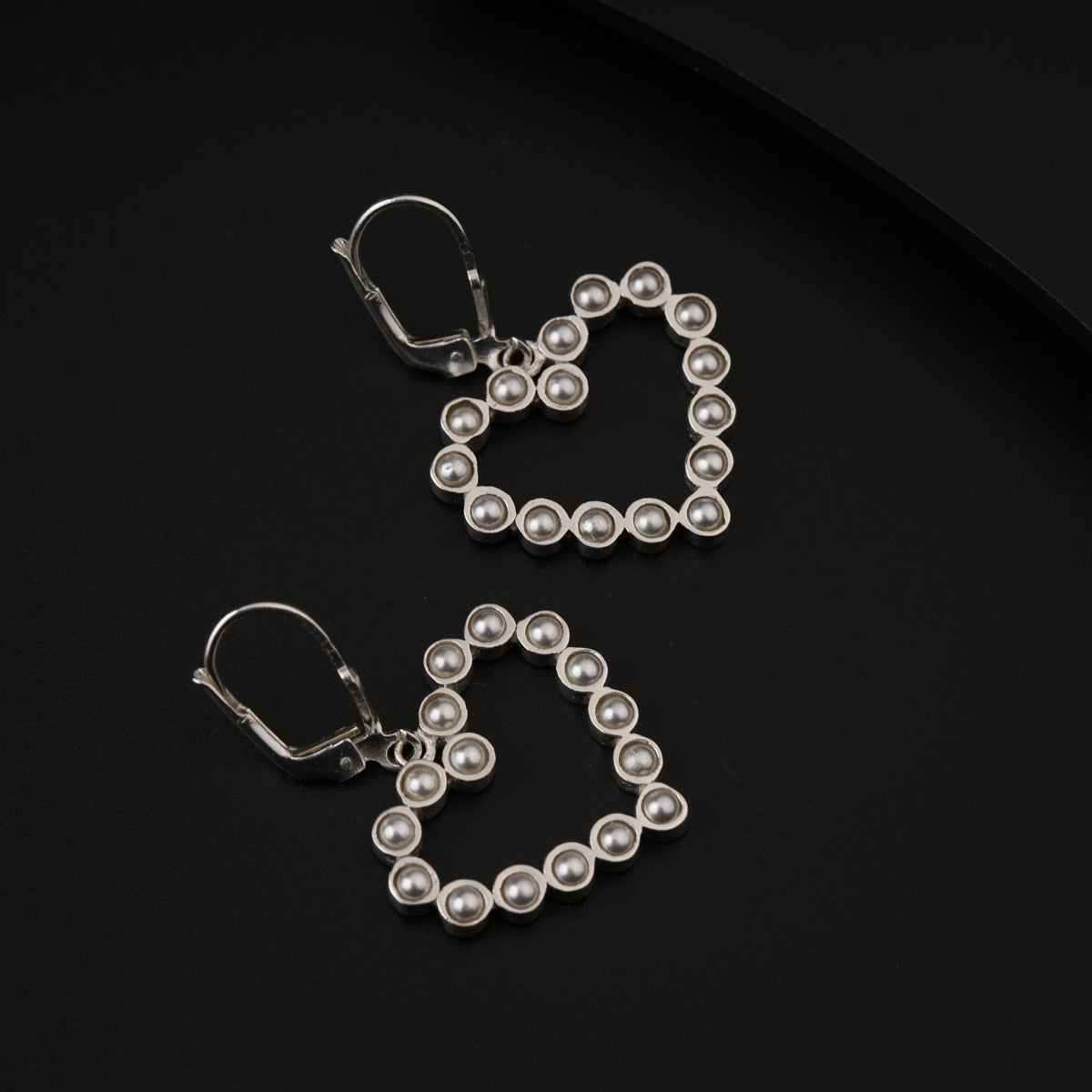 Pearls Studded Heart Silver Earring