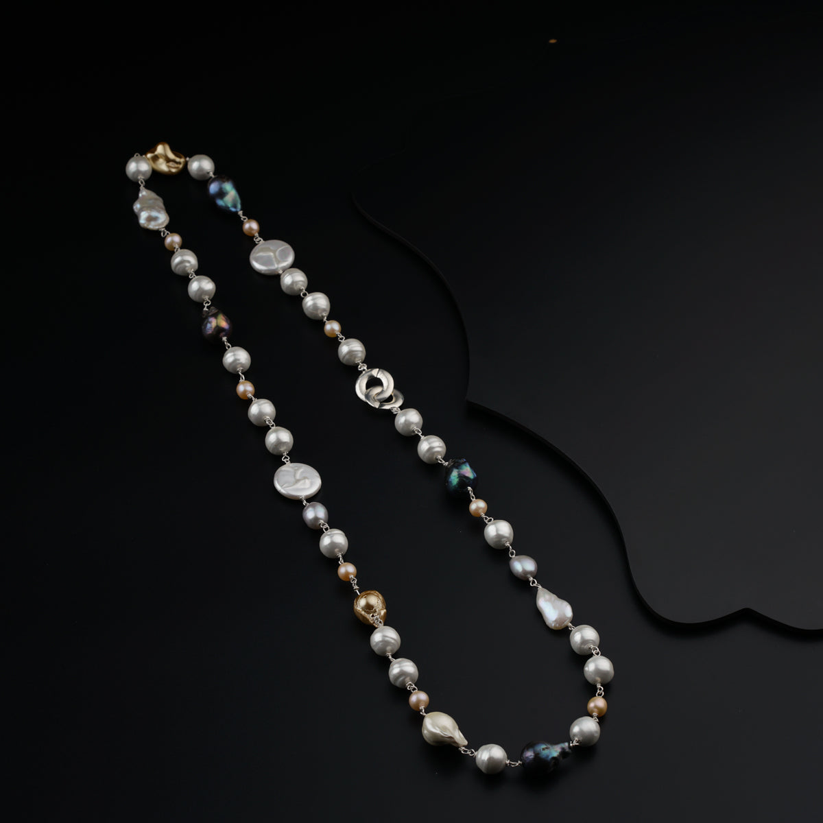 Silver Ganthan with Fresh water and Baroque Pearls