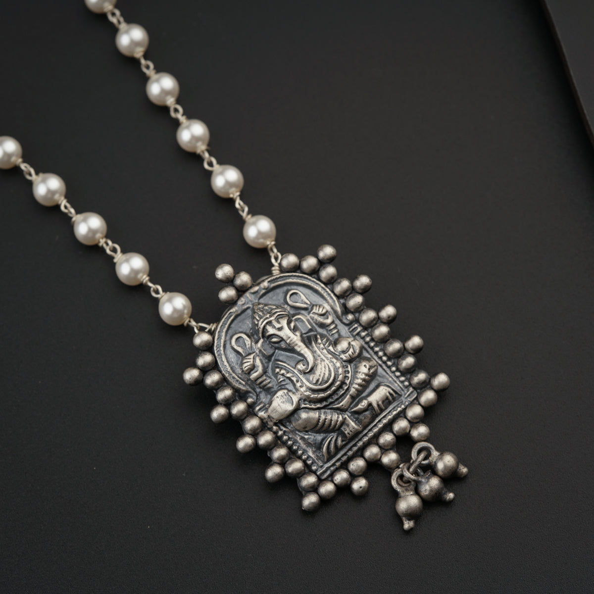 Ganesha Pendant Necklace with Pearls