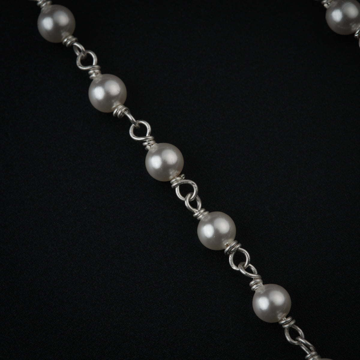 Silver Surya Kiran Motif Necklace with Pearls