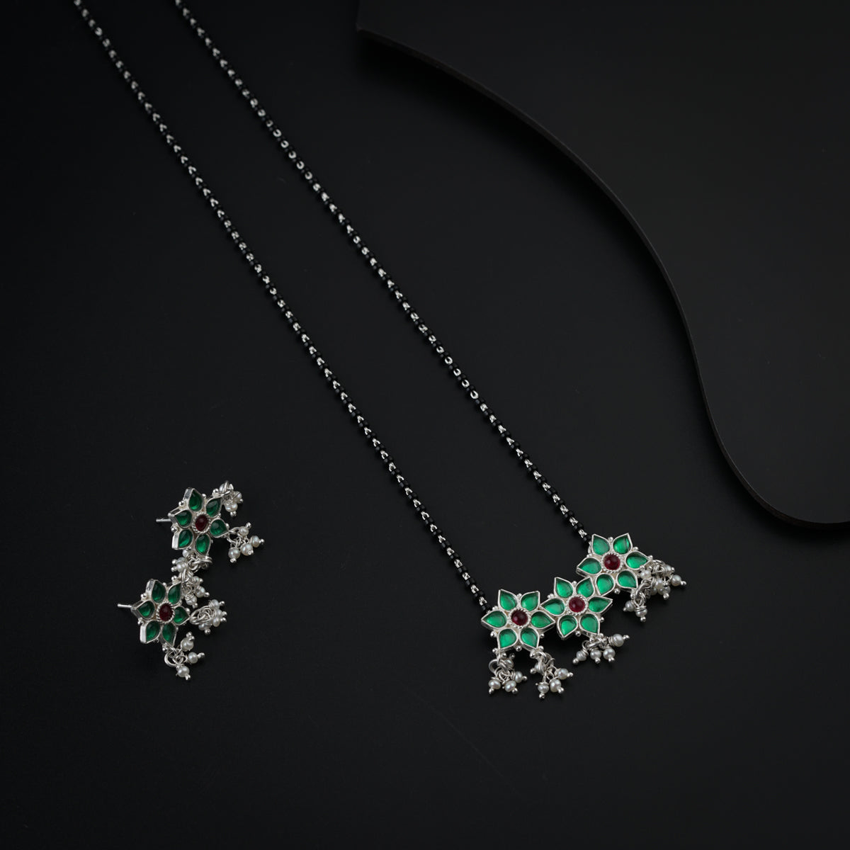 Bageecha Green Nakshatra Mangalsutra Set