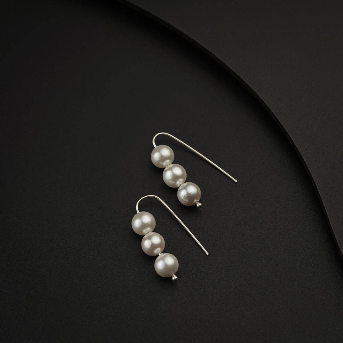 Silver Pearls Earring