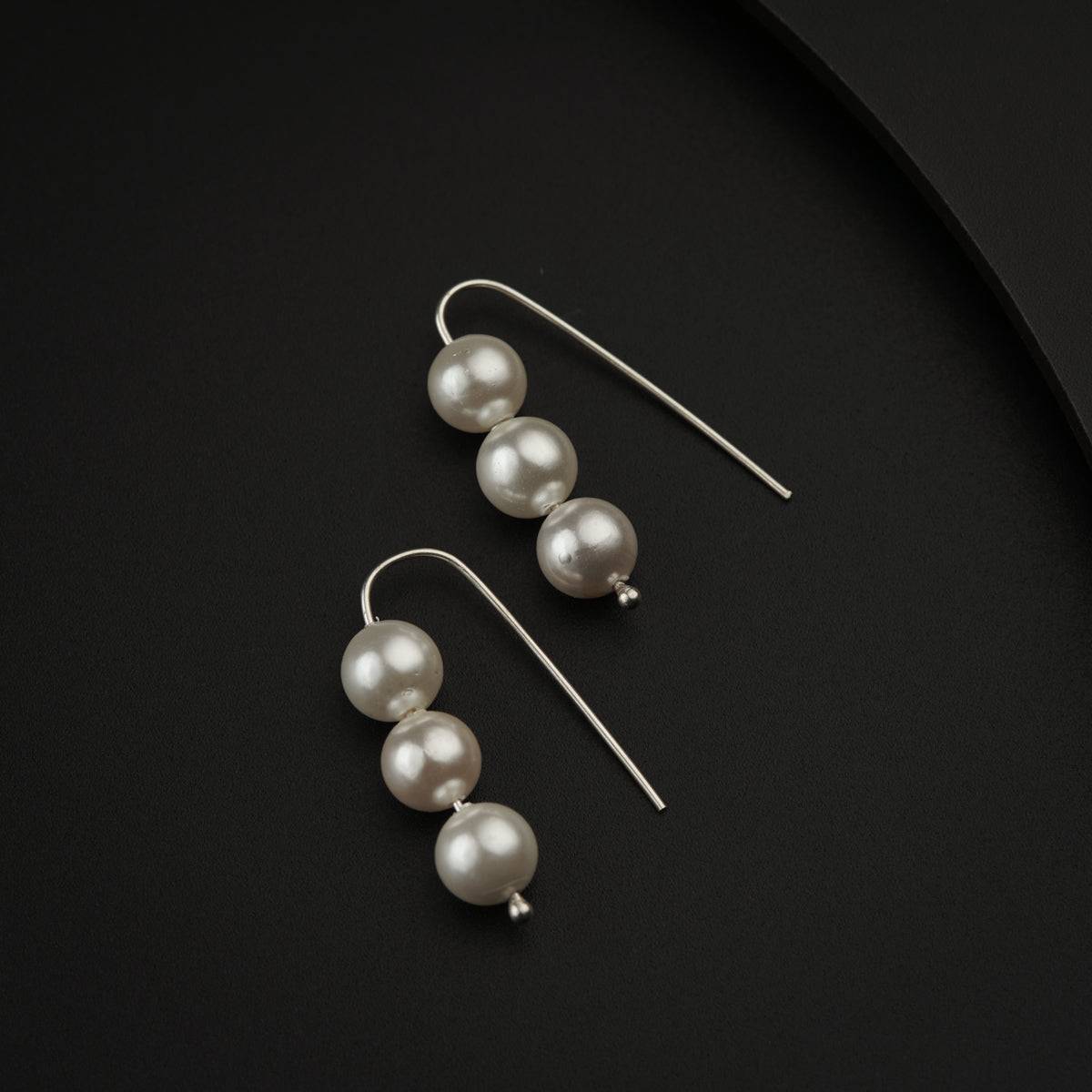 Silver Pearls Earring