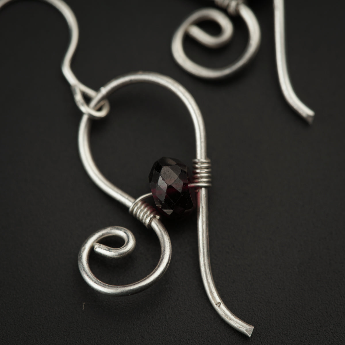 Silver Sparkle Earring with Garnet