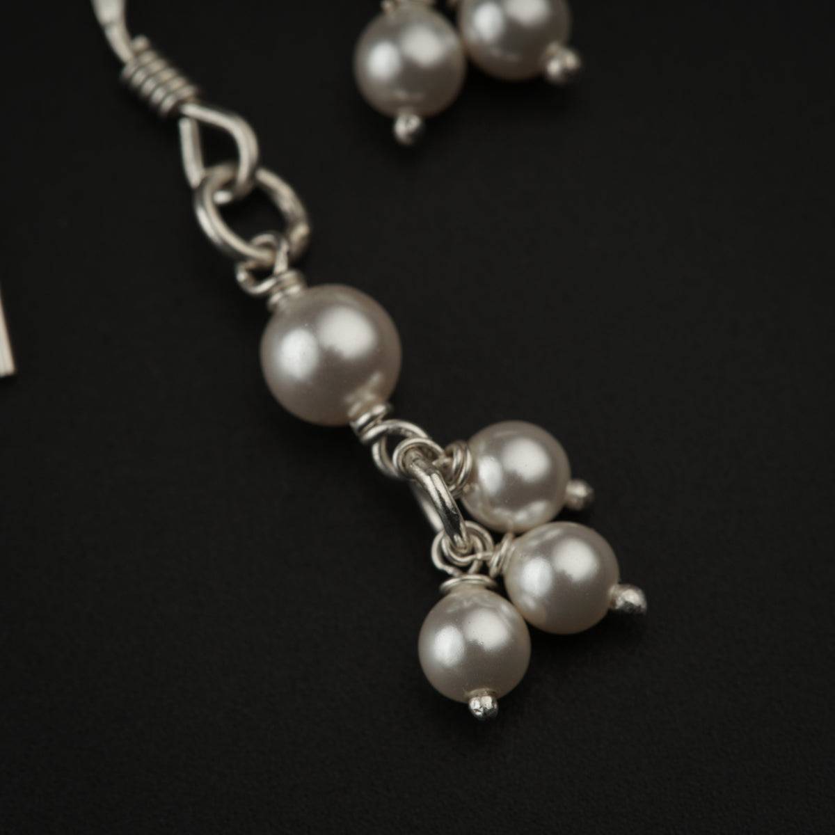 Pearl Latkan Earring