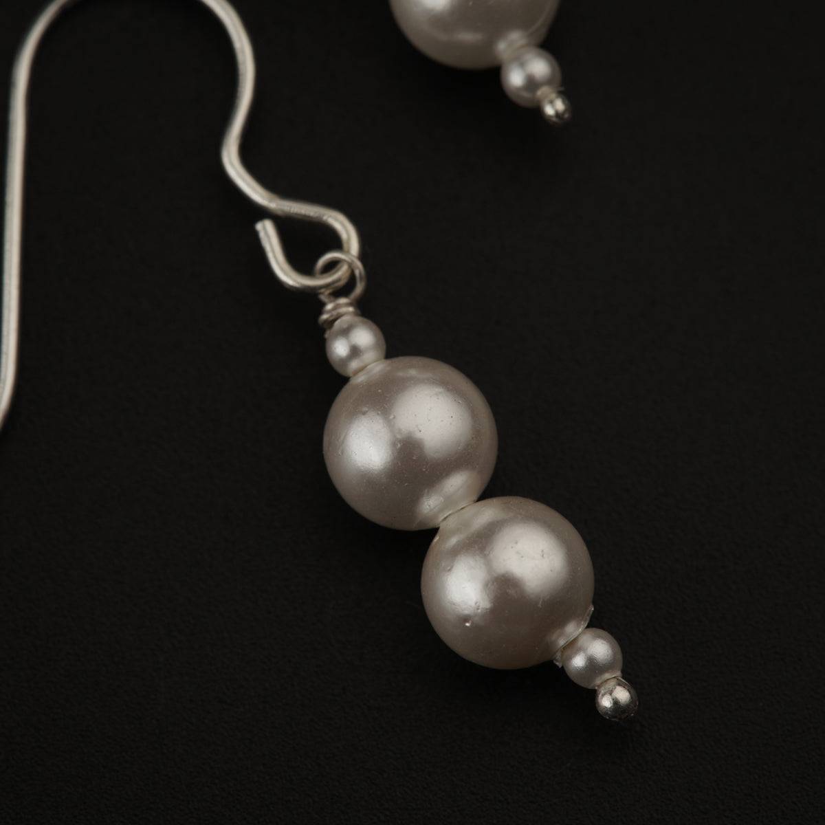 Pearl Drop Earring