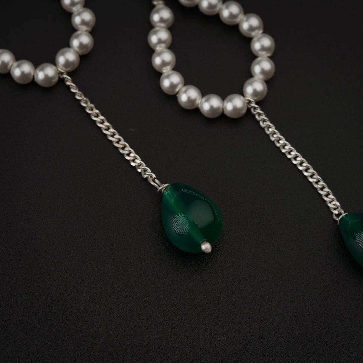 Green Onyx Drop Earring with Pearls