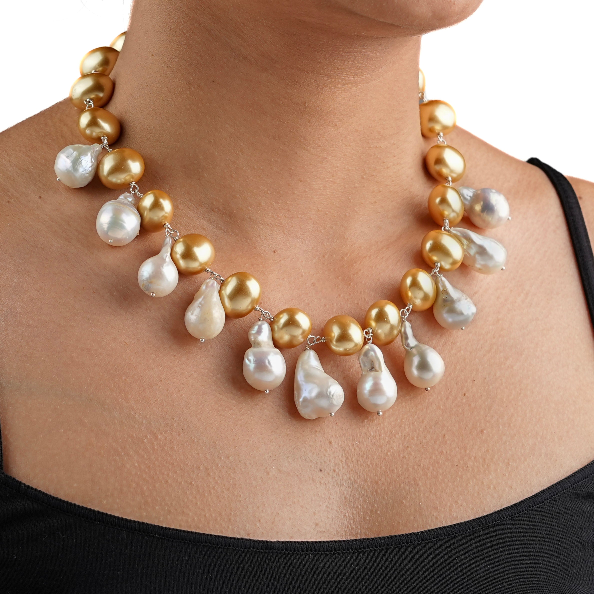 Pearl Flow Necklace with Golden & Baroque Pearls – 92.5 Silver