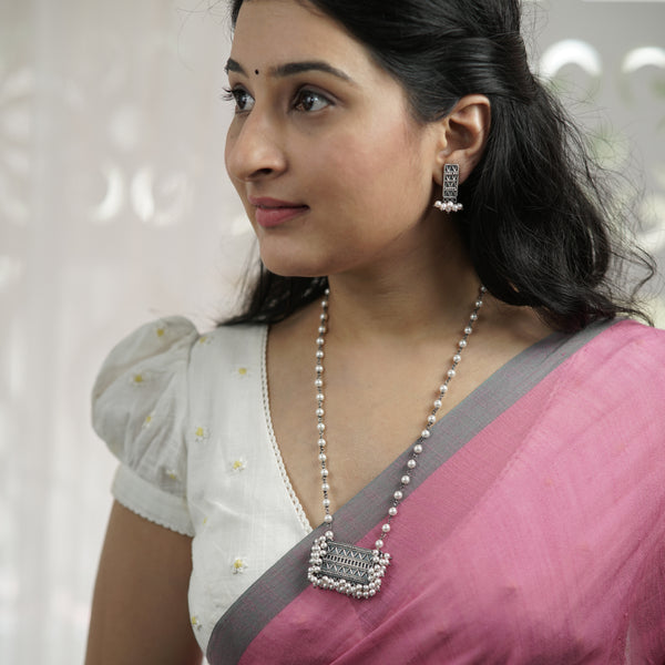 Silver Nakshi Set with Pearls Small