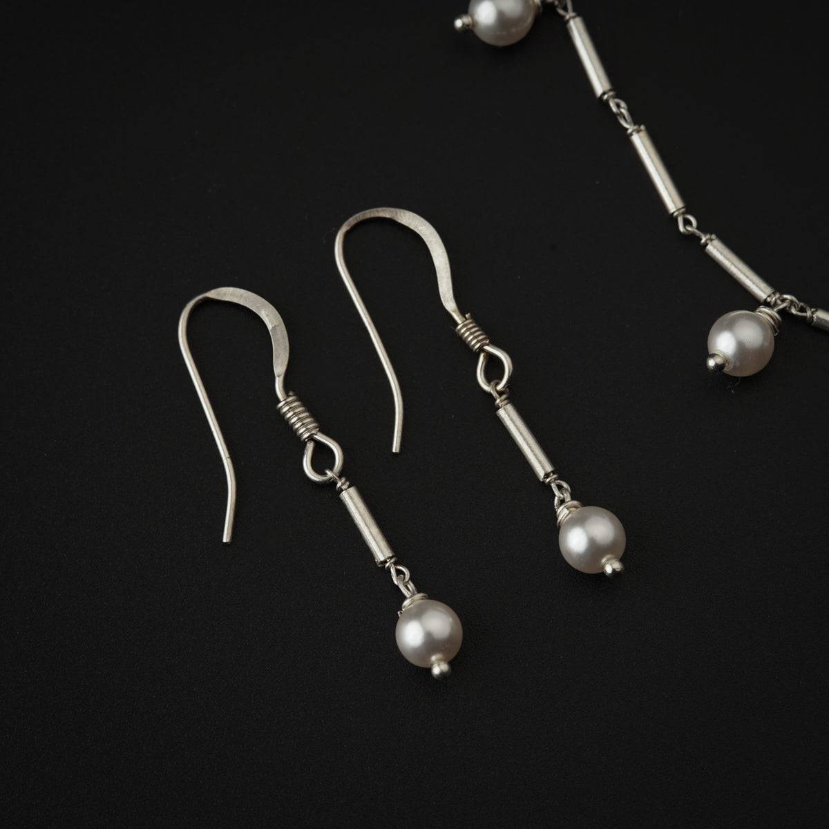 Everyday wear Silver Pipe with Pearls Set