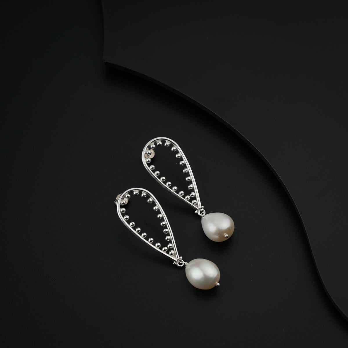 Single Pearl Silver Earring