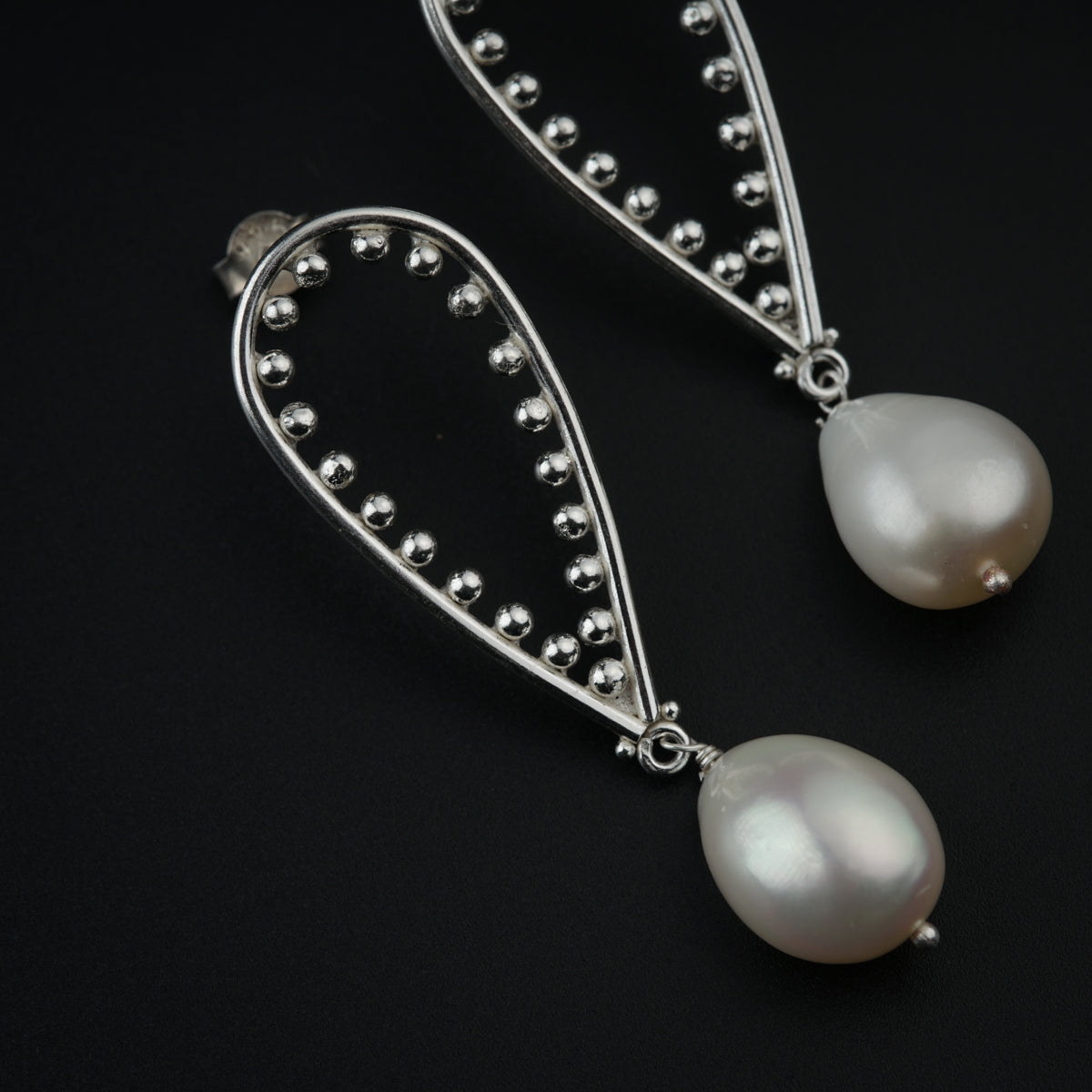 Single Pearl Silver Earring