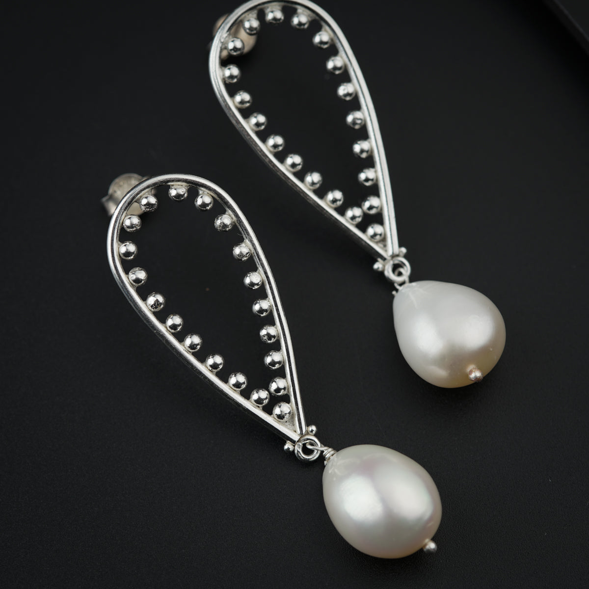 Single Pearl Silver Earring