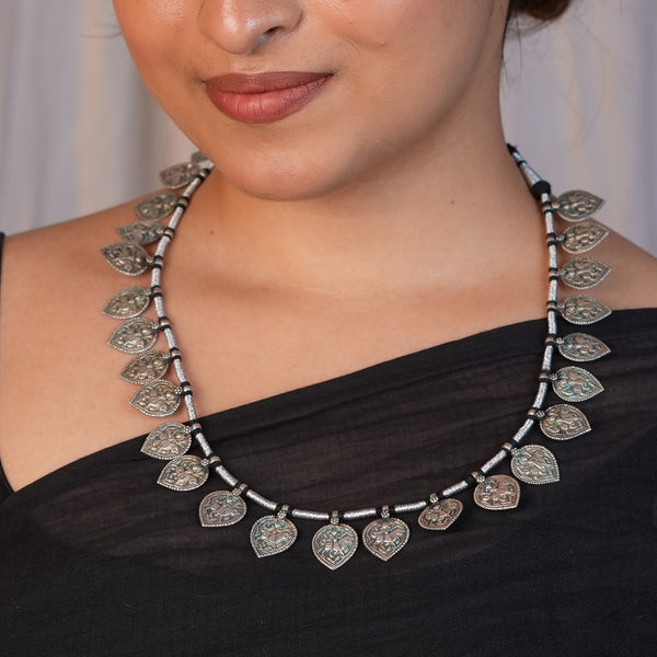 Silver Oxidised Leaf-Shaped Putali Necklace with Black Thread