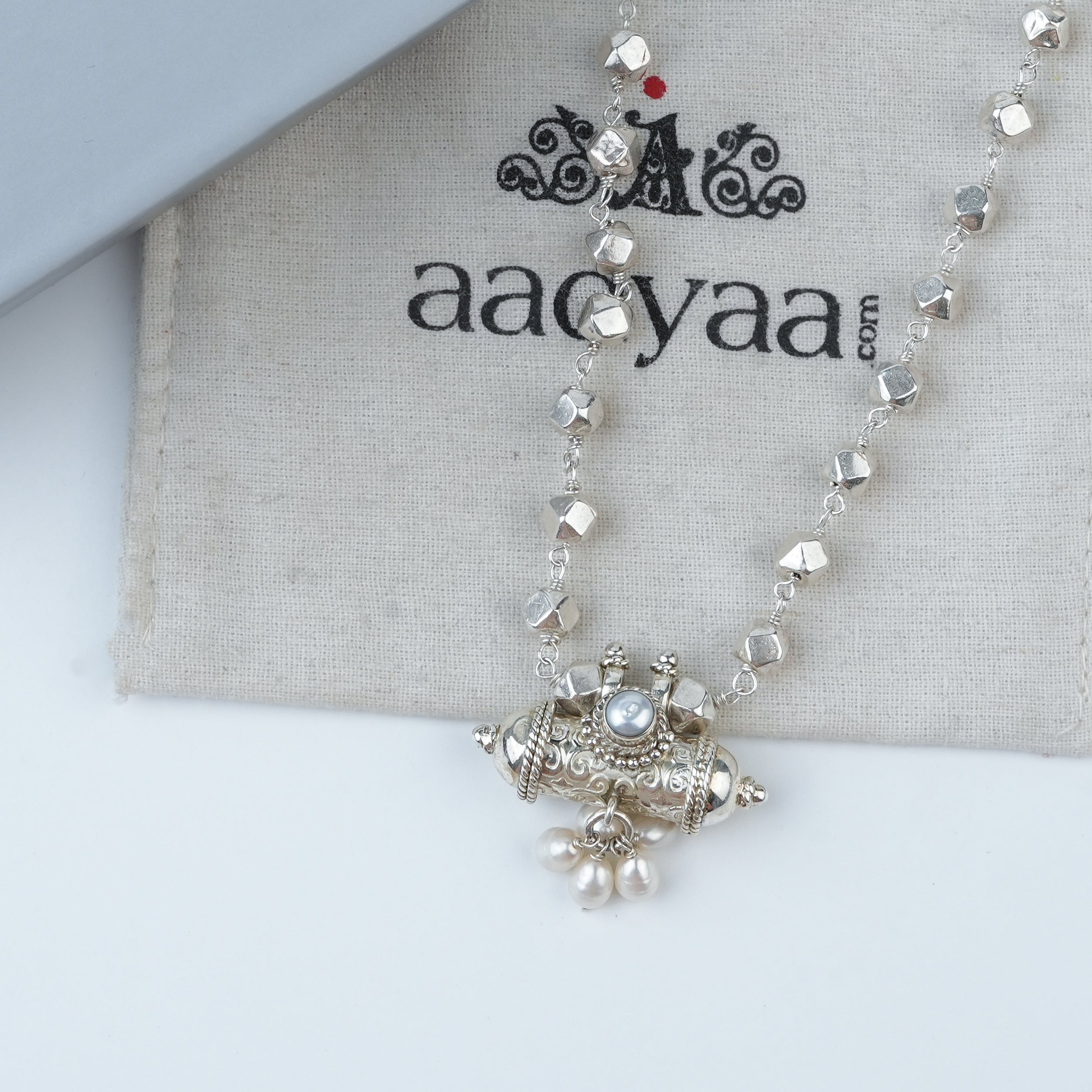 Ashtapailu Necklace with Tait Pendant