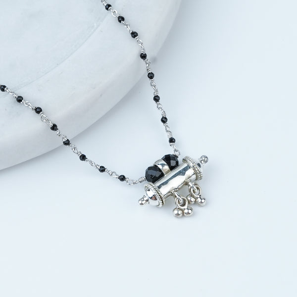 Black Spinel Ganthan Necklace with Tait Pendant
