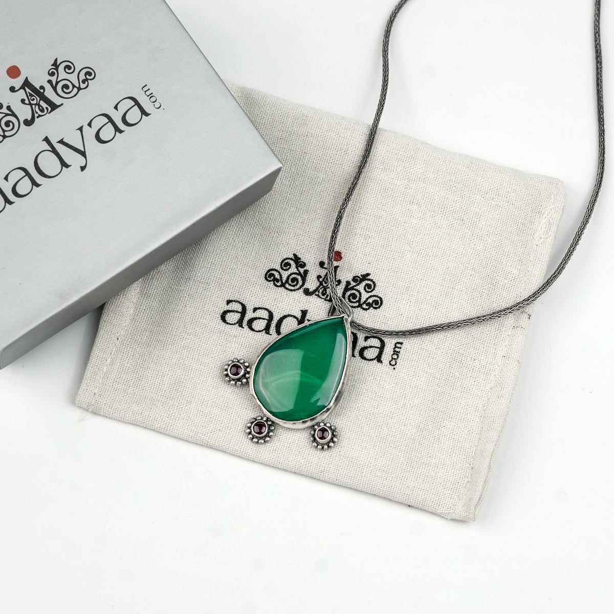 Silver Oxidised Green Onyx Drop Pendant With Pink Stones Chain Necklace
