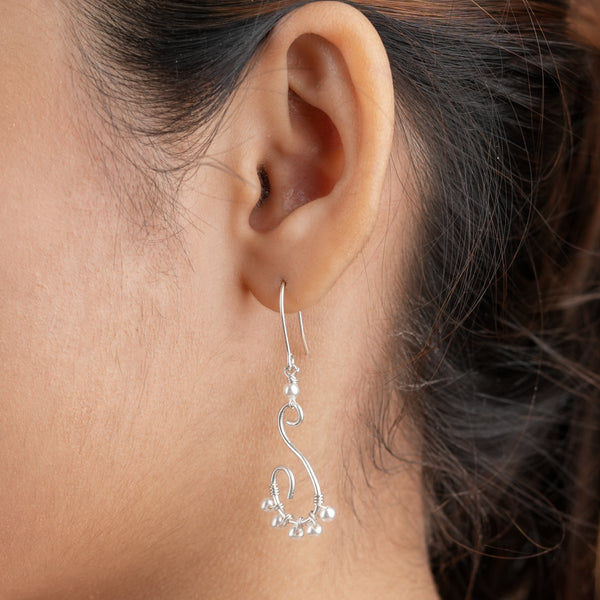 Wire-Wrapped Pearl Earrings (Project Handmade)