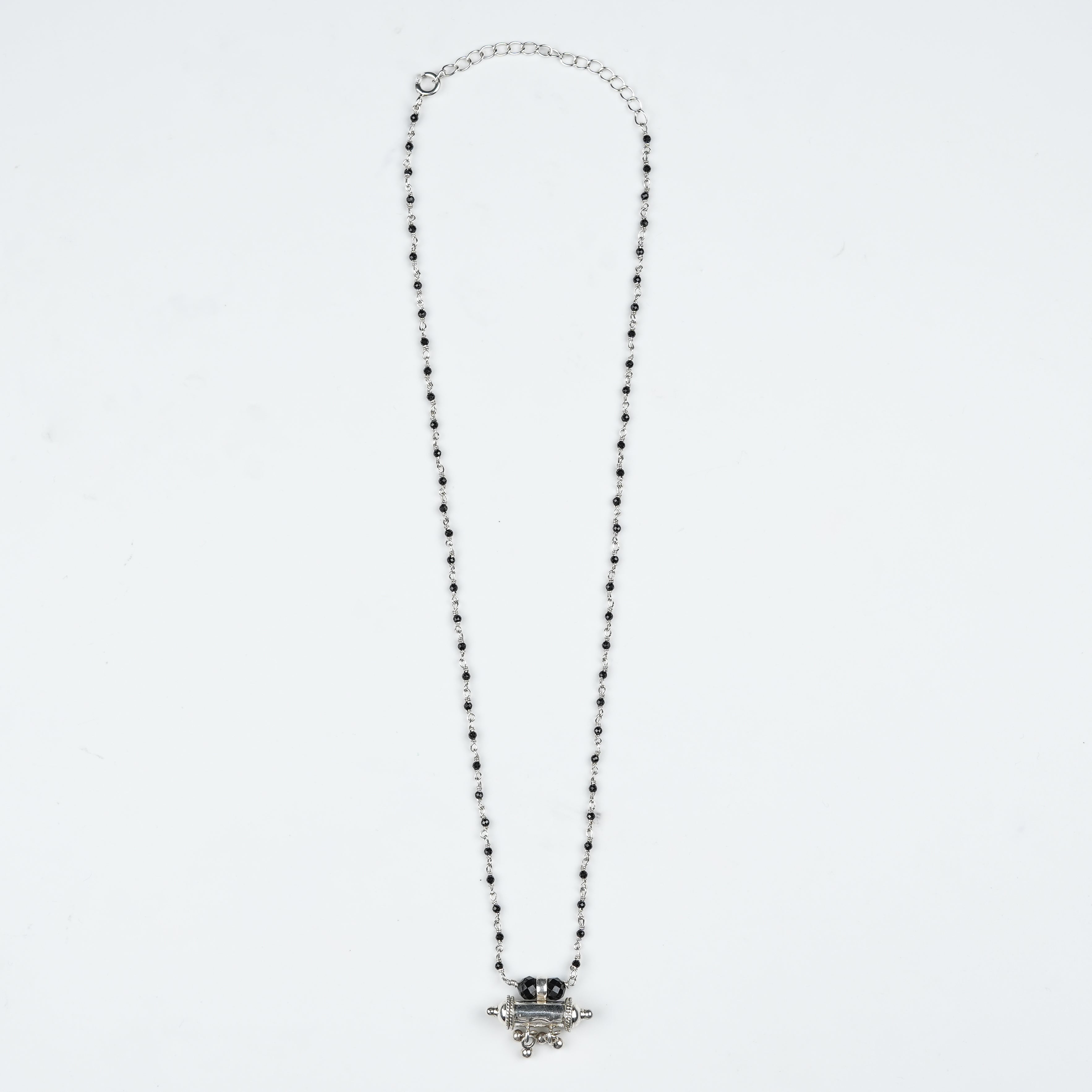 Black Spinel Ganthan Necklace with Tait Pendant