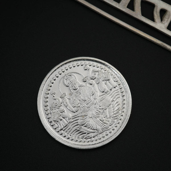 Silver gift set: bookmark and coin for arts and entertainment gift wrapping