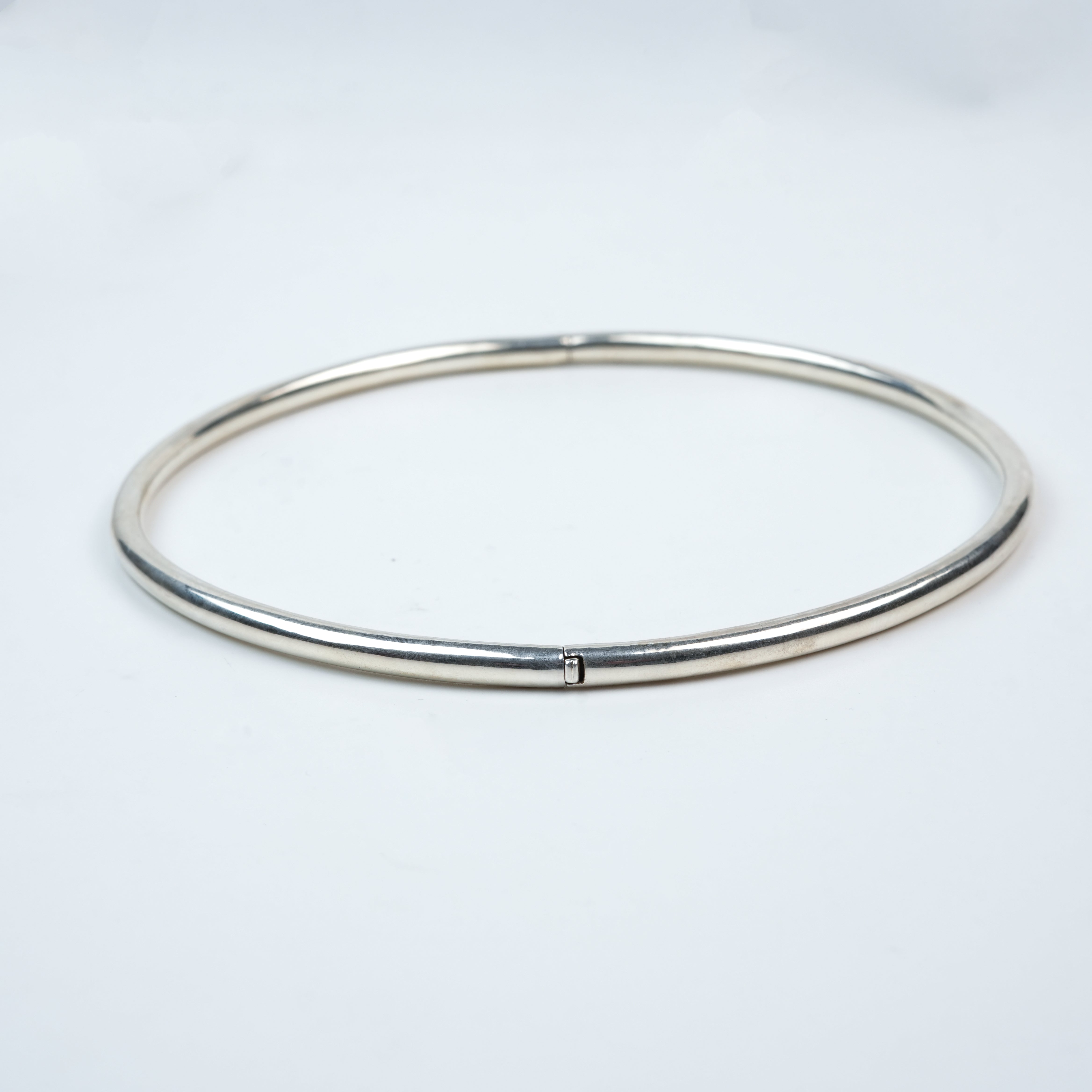 Silver Plain Hasli Necklace