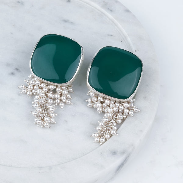 Luxe Earrings – Green Onyx & Pearl Bunch