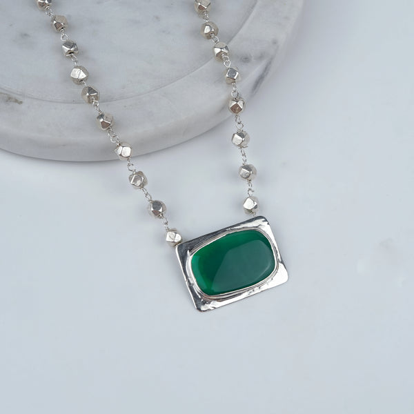 Luxe Necklace – Green Onyx & Ashtapailu Ganthan