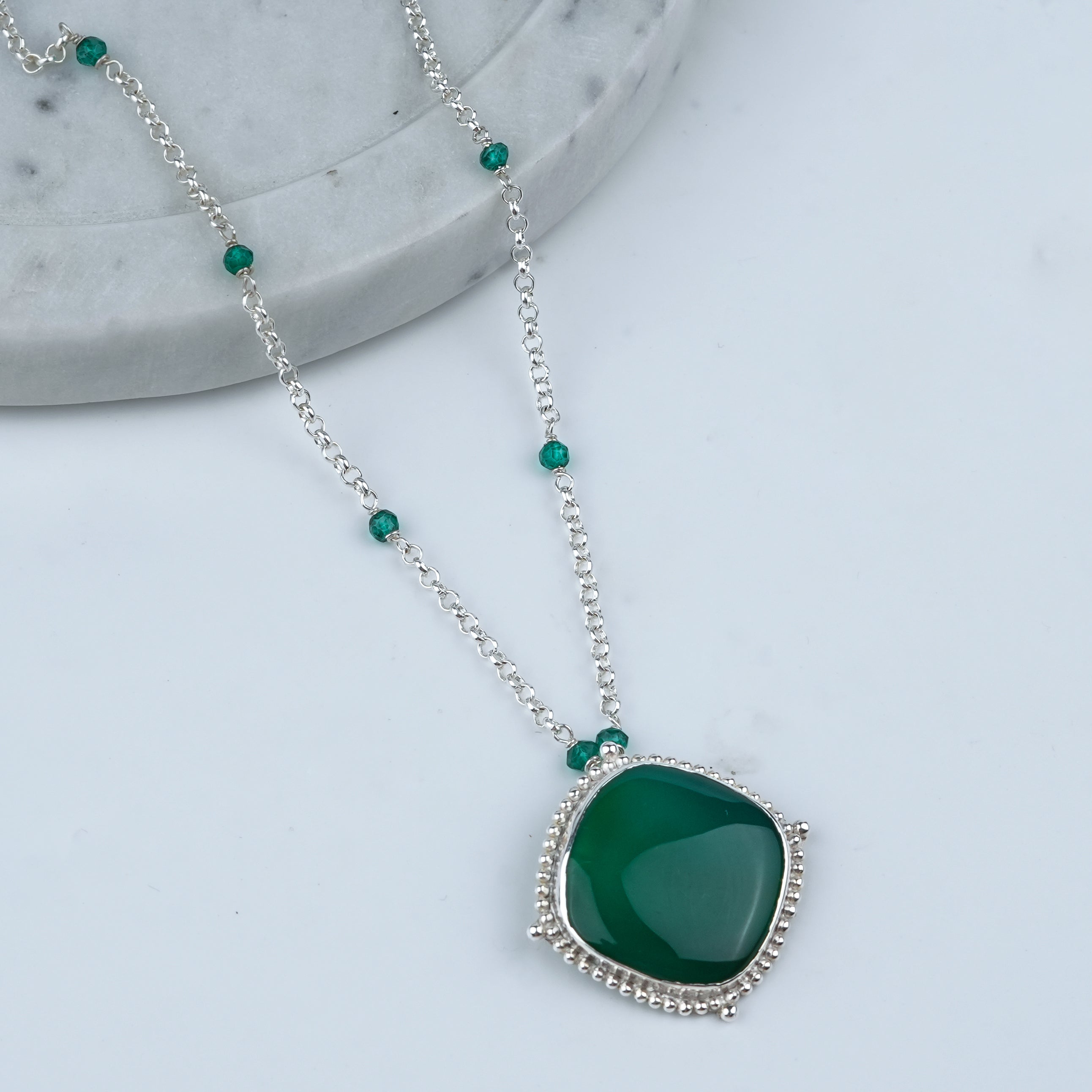Luxe Necklace – Square Green Onyx & Chain
