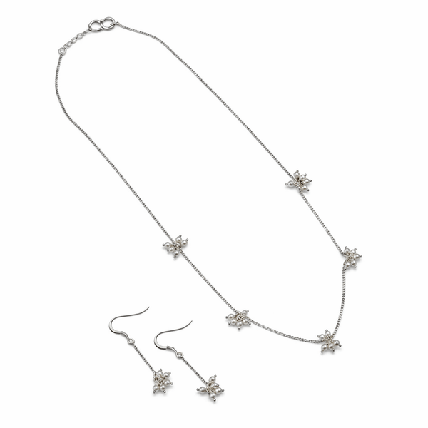 Silver pearl jewelry set with necklace and earrings