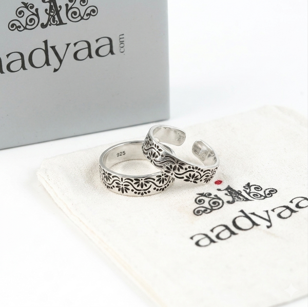 Petals Band Silver Toe Ring