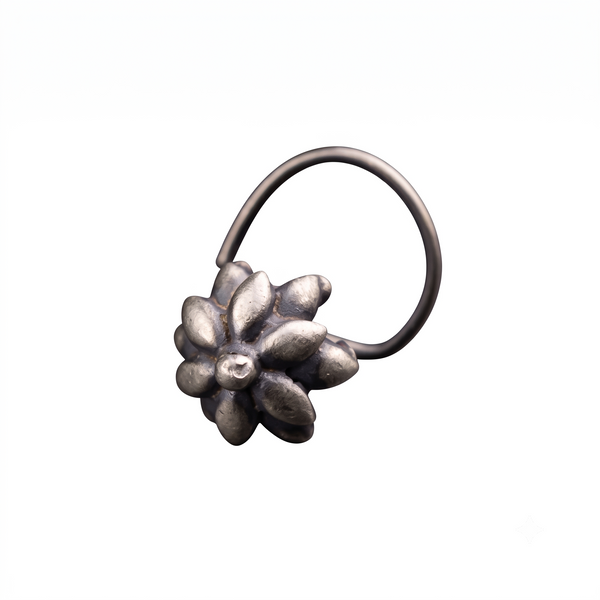 Shevanti Nose pin (Pierced)