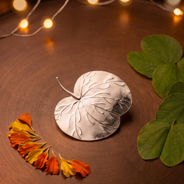 Silver Aaptyacha Paan – Small