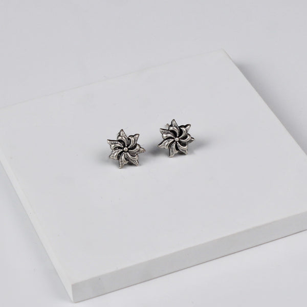 Prajakta Studs