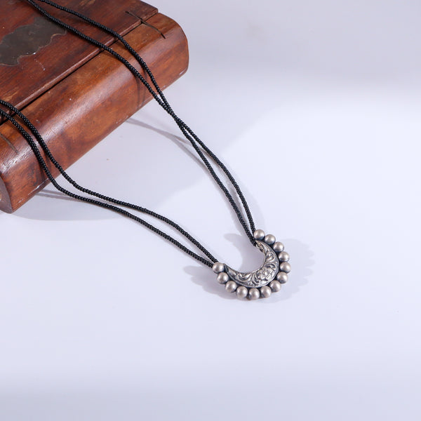Itihaas Chandrakor Pendant Mangalsutra