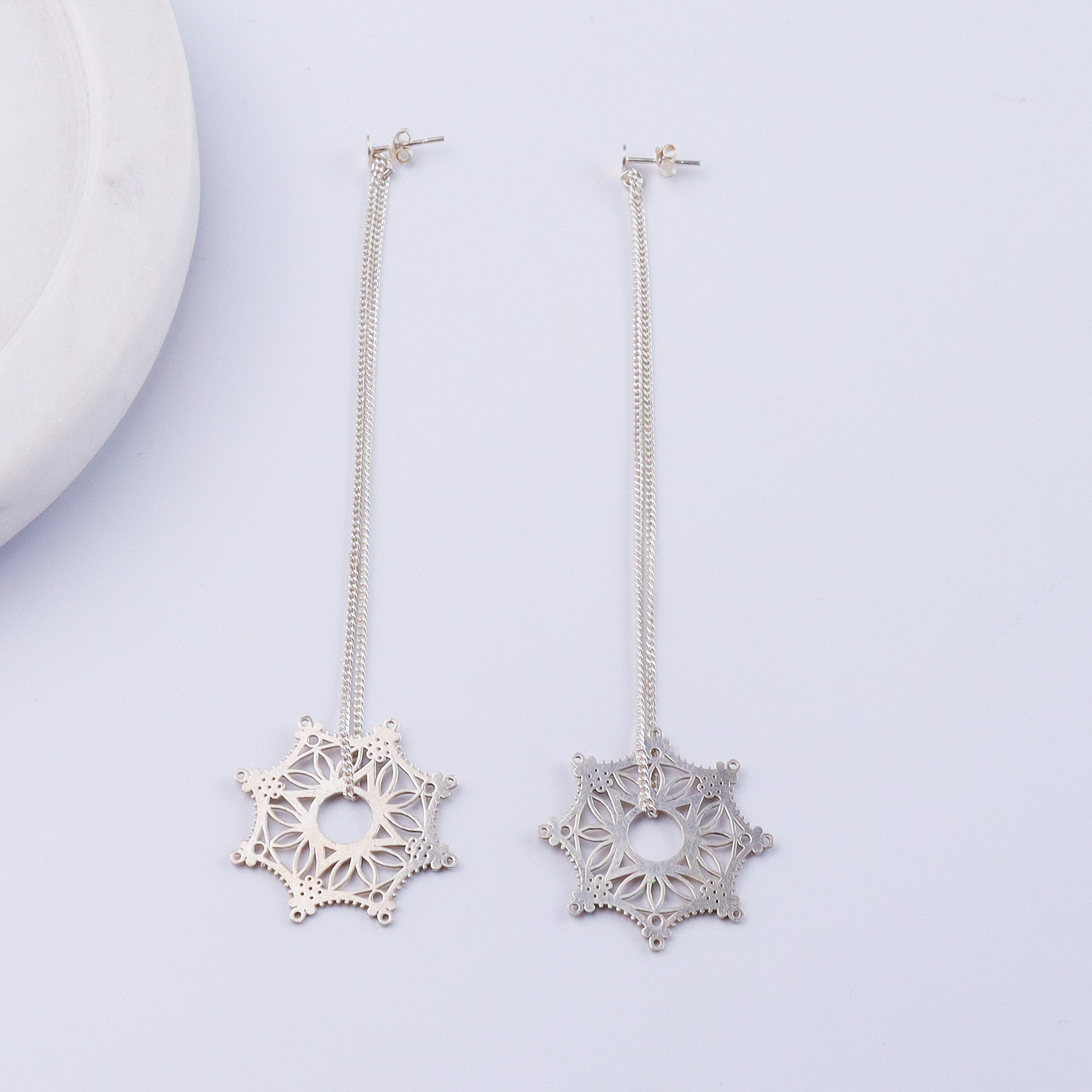 Silver Snowflake Filigree Dangler Earring