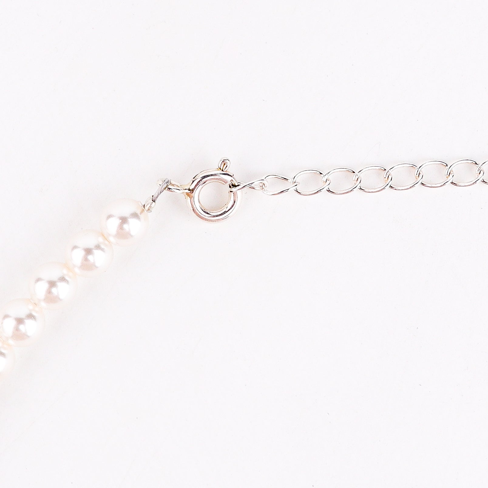 Pearl Necklace with Kundan Motif