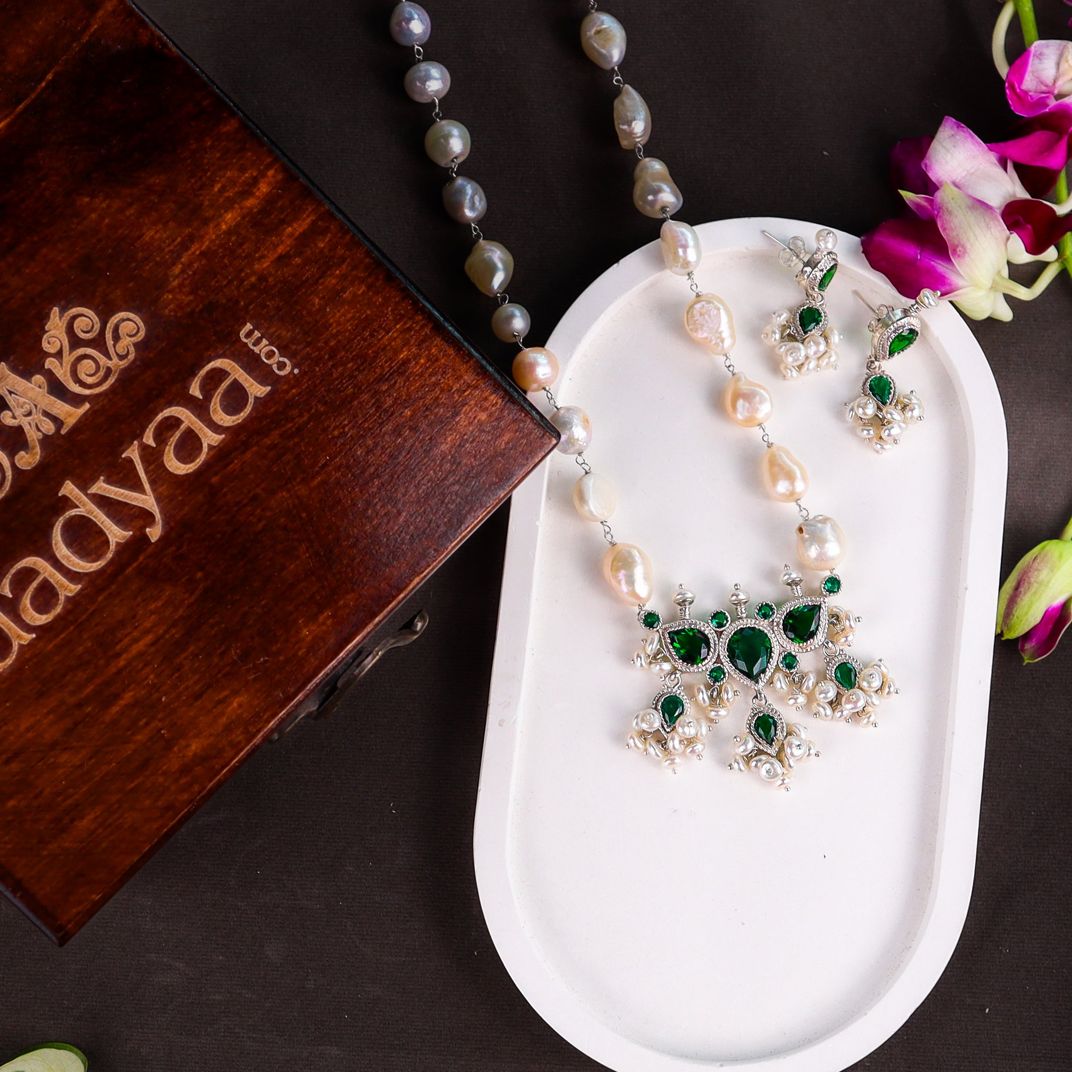 Silver Green CZ Tanmani Set with Freshwater Pearl Ganthan
