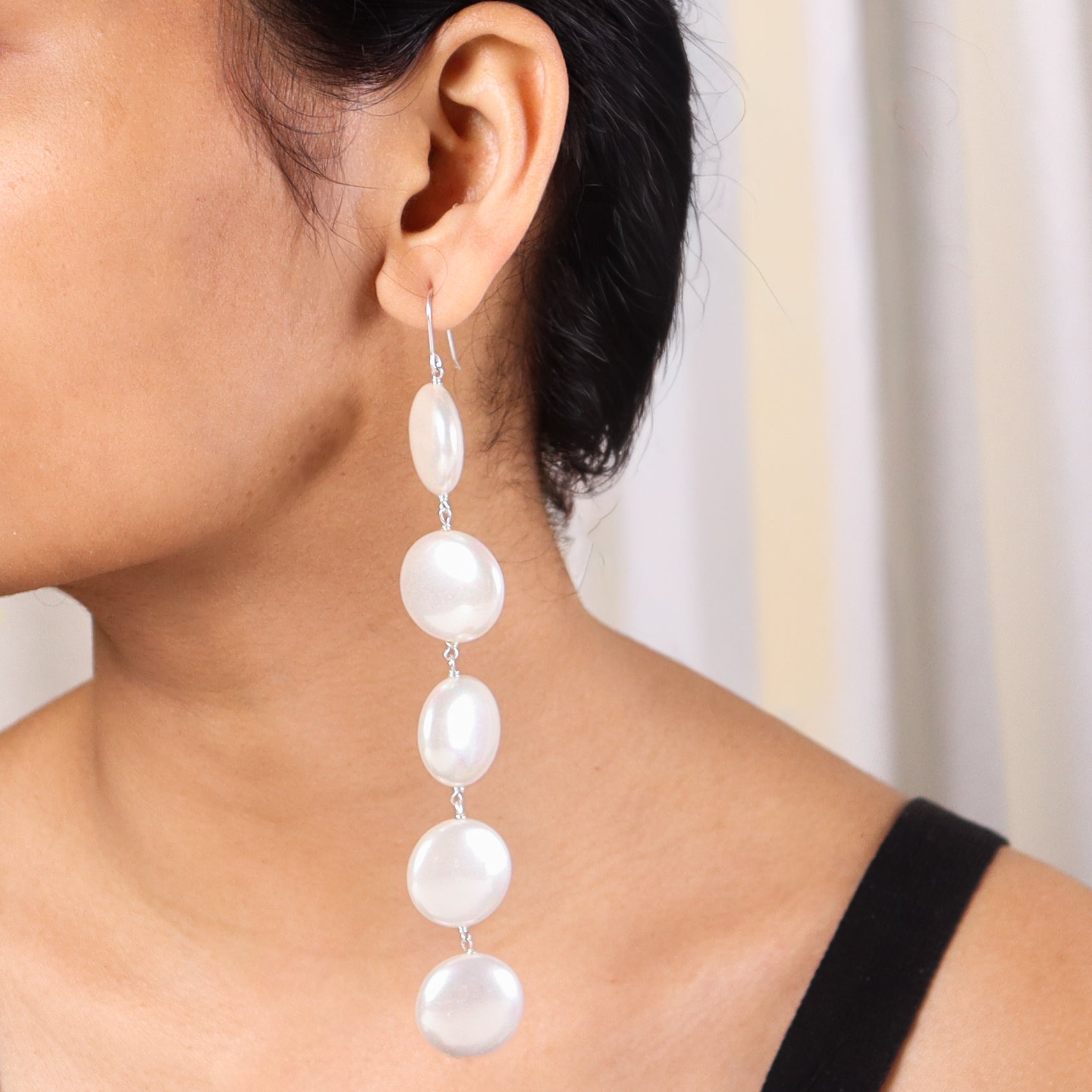Luxe Earring - Shell Pearls