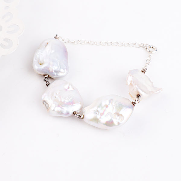 Boroque Pearl Bracelet