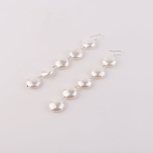 Elegant freshwater pearl earrings