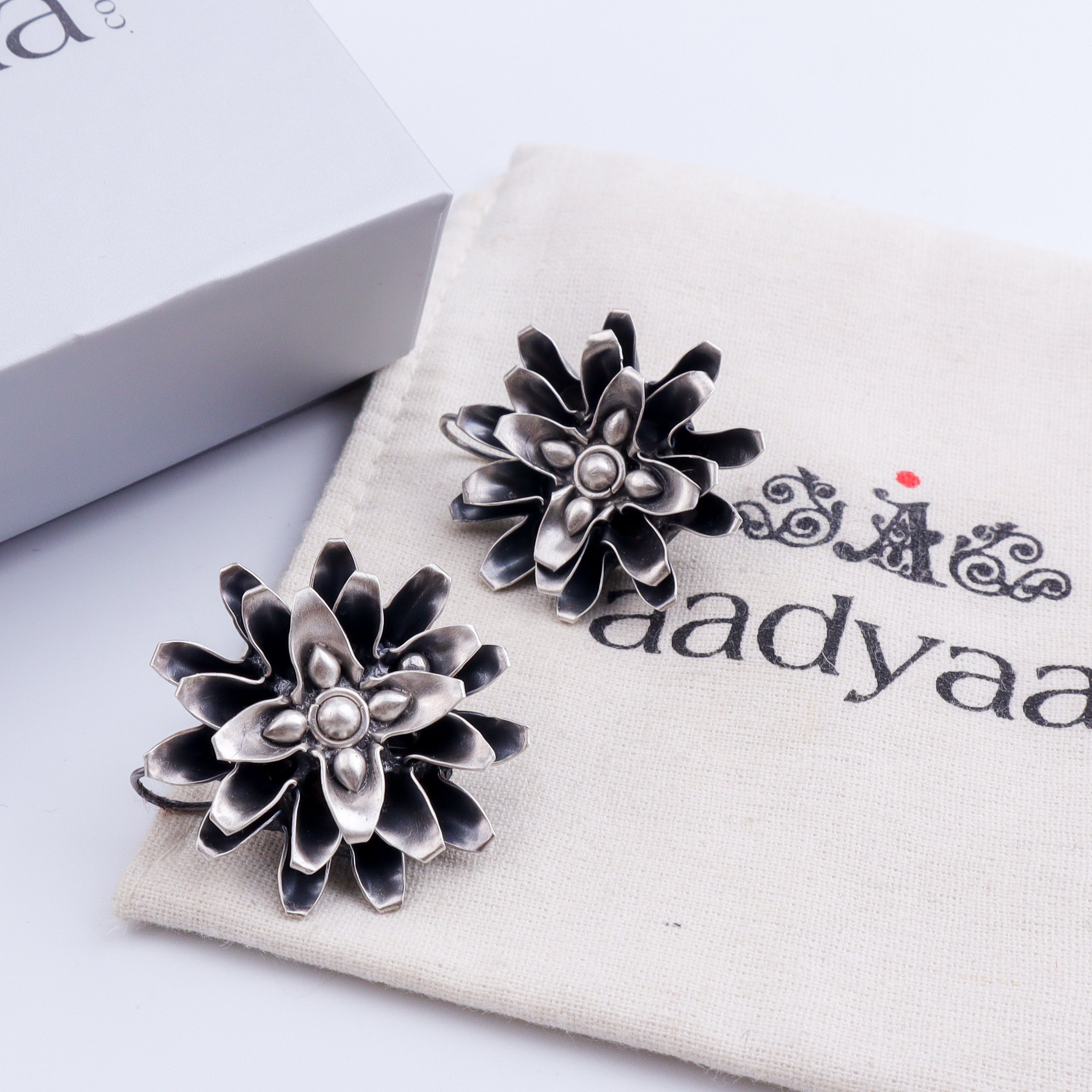 Genda Earrings