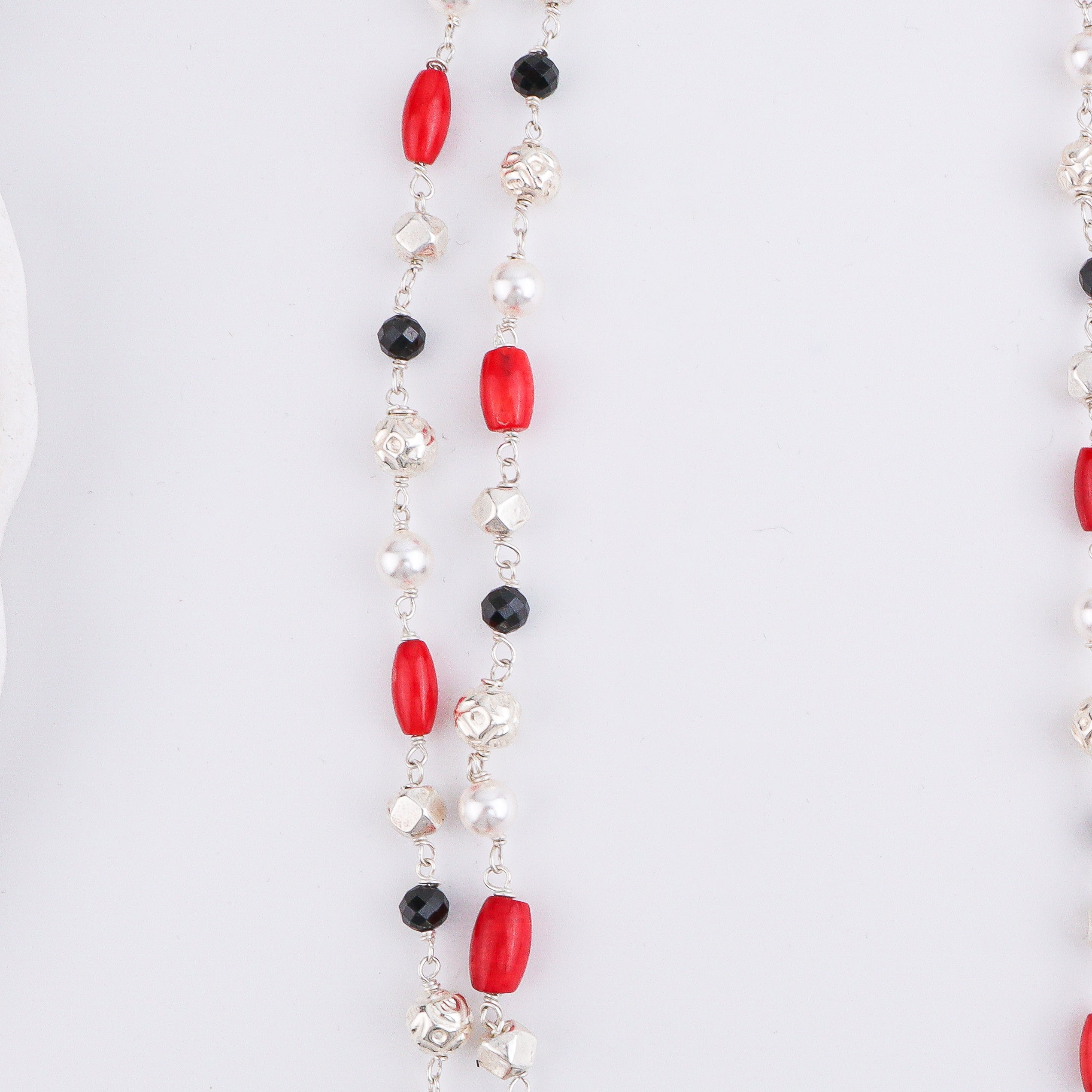 Double Layer Coral, Pearl, Mohanmaal Bead, Ashtapailu & Black Spinel Ganthan