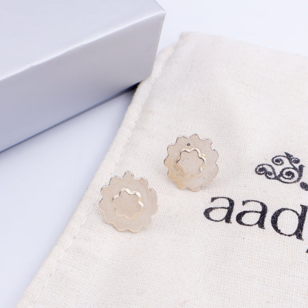 Silver Saaj Motif Earring: ताईत (Taait)