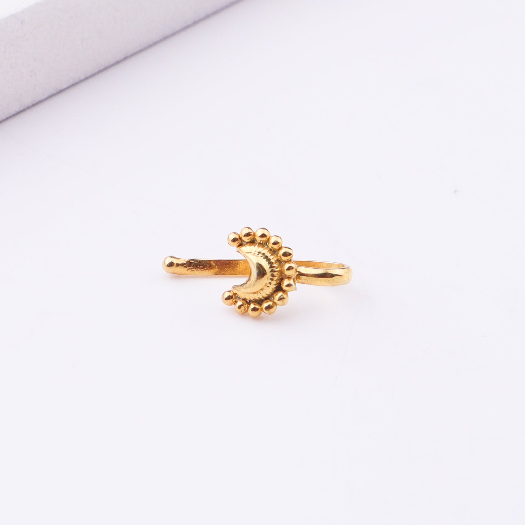 Chandrakor Nose pin: Small (Pierced) | 22K Gold Plated