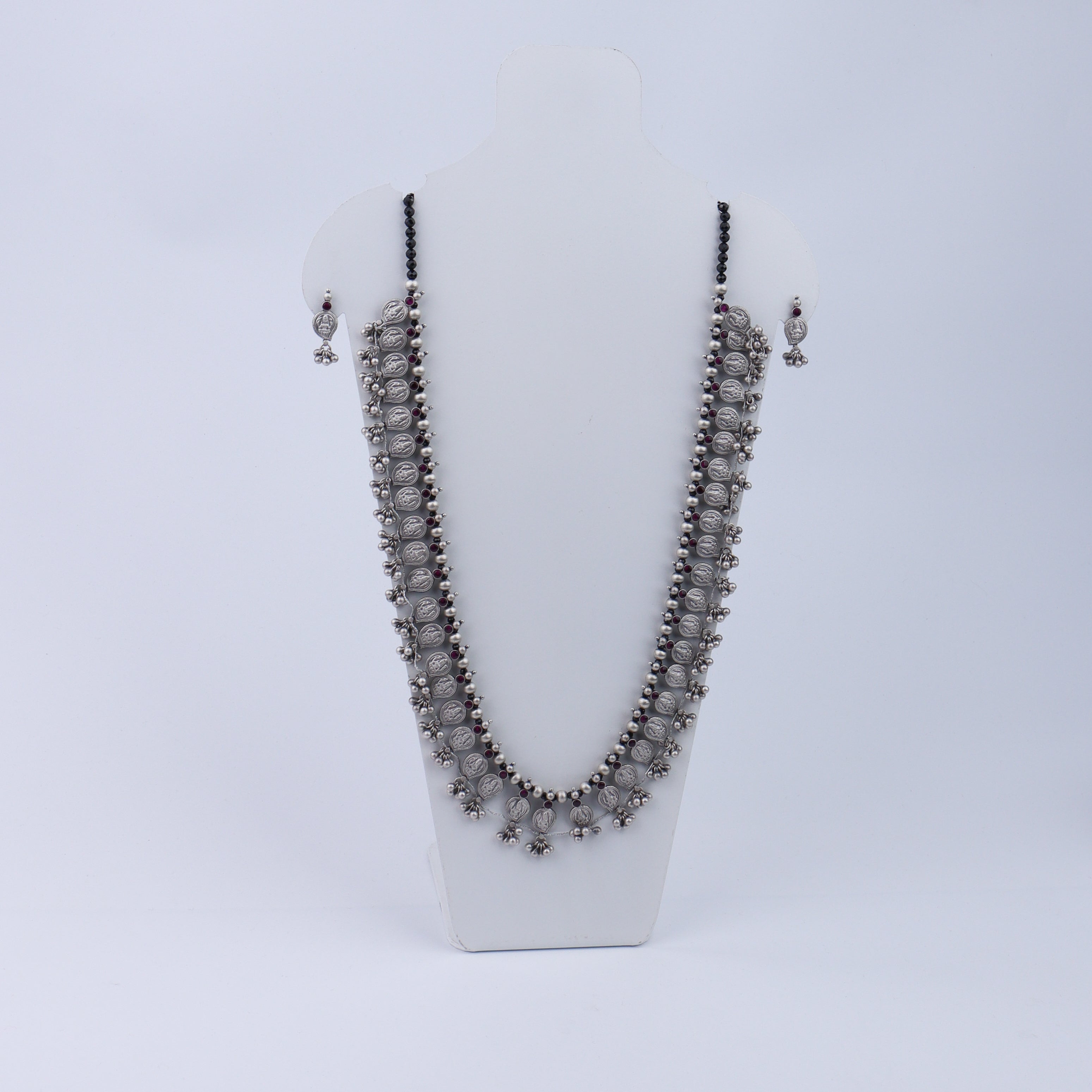 Silver Oxidized Mango Saaj with Black Spinels