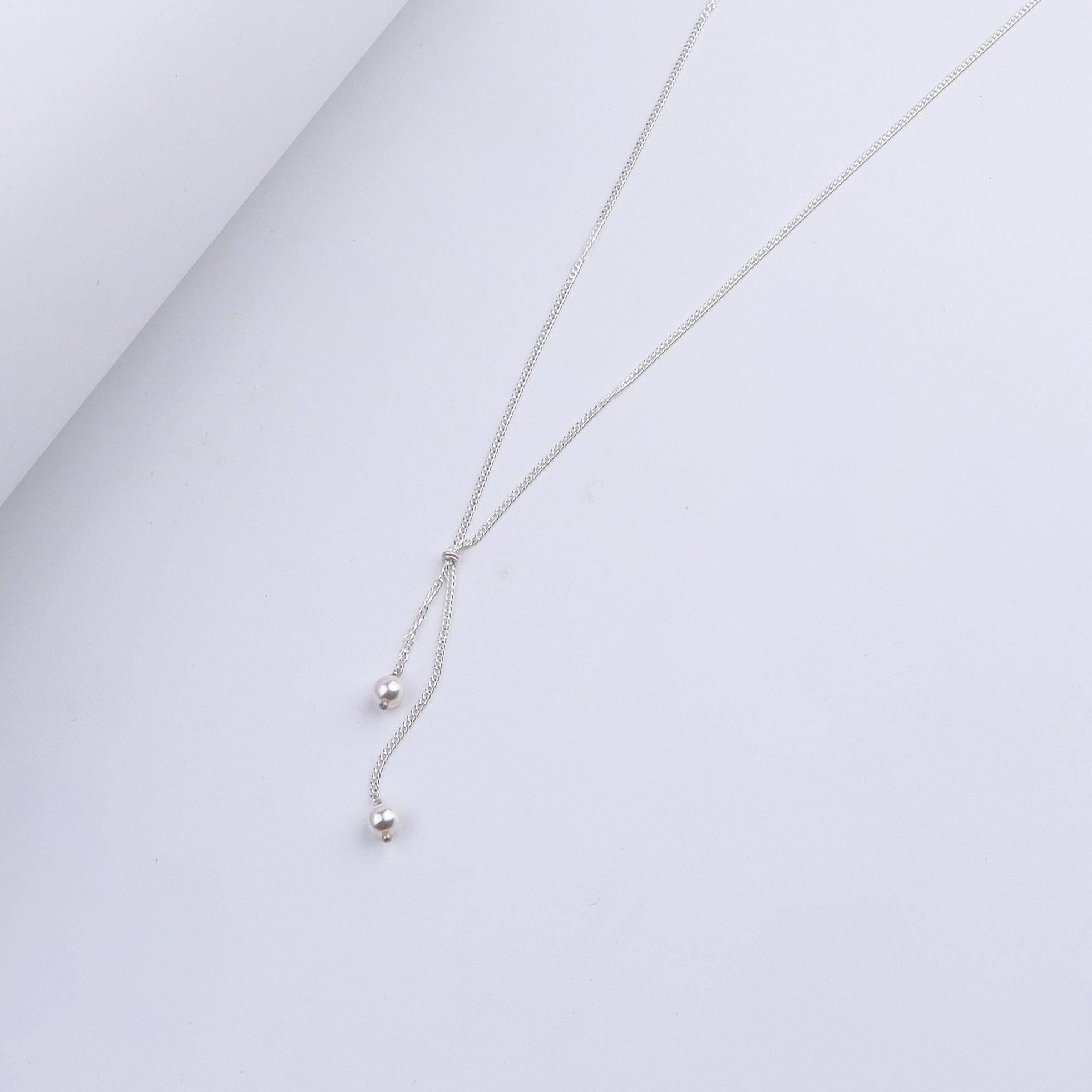 Dainty Dangling Pearl Necklace